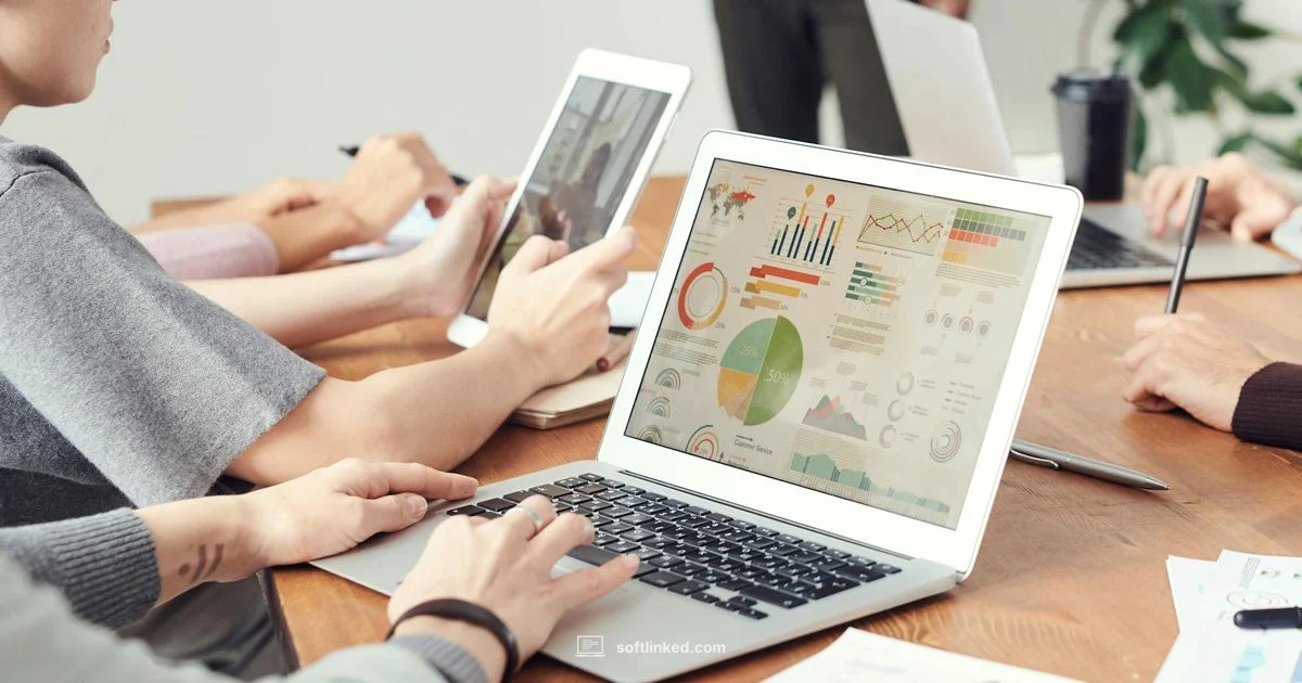 Managing Employees Effectively - SoftLinked
