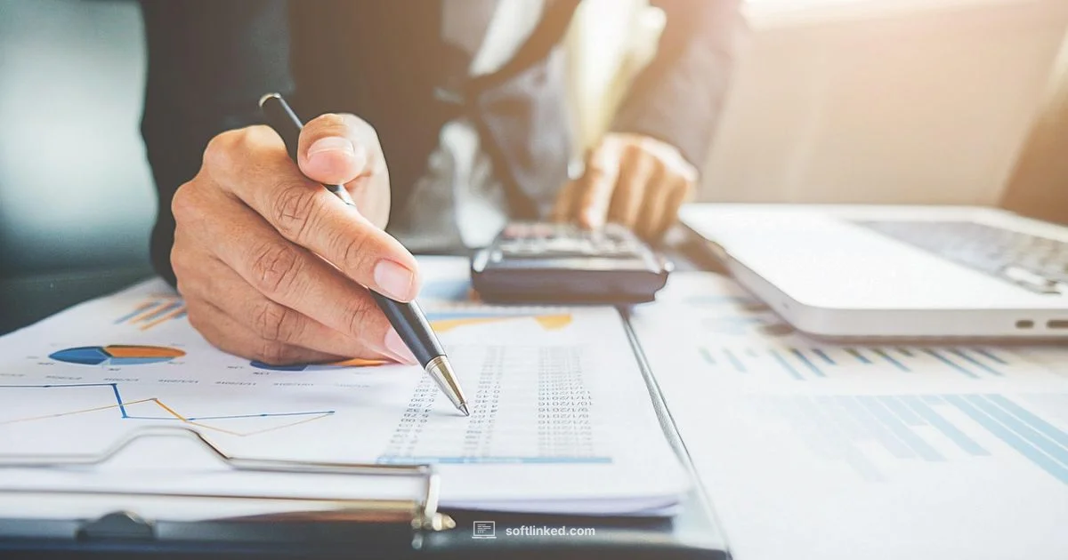 Xero vs QuickBooks Xero vs QuickBooks - SoftLinked